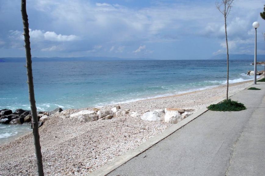 Nur ein paar Schritte sind es vom Meer entfernt. Immobilienmakler Kroatien - Panorama Scouting