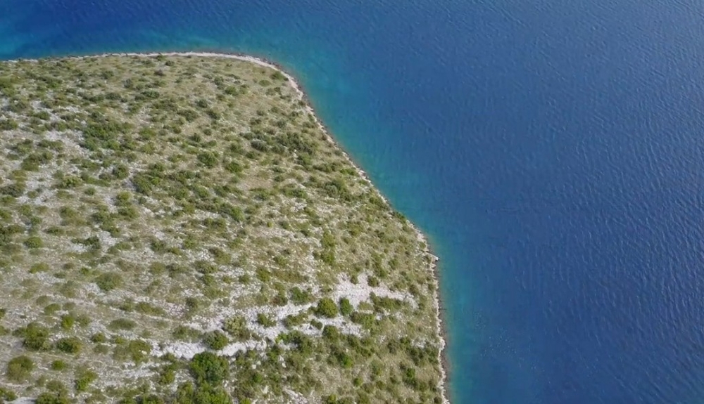 Landwirtschaftliches Grundstück am Meer kaufen Insel Zut.