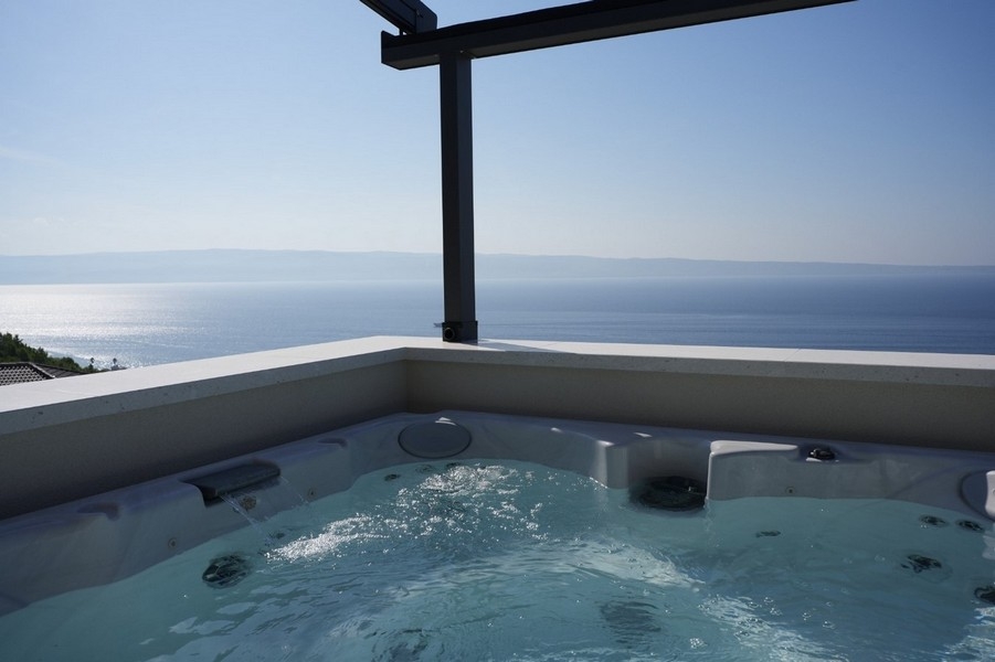 Meerblick von der Terrasse im Obergeschoss der Villa H2679, Kroatien - Panorama Scouting.