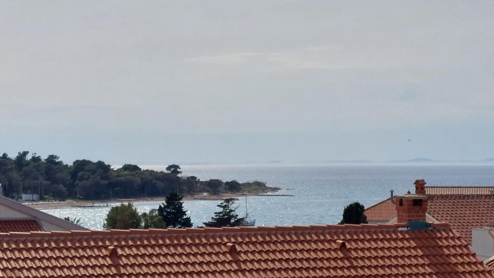 Gepflegtes Mehrfamilienhaus mit Panorama Meerblick in Novalja -  Panorama Scouting