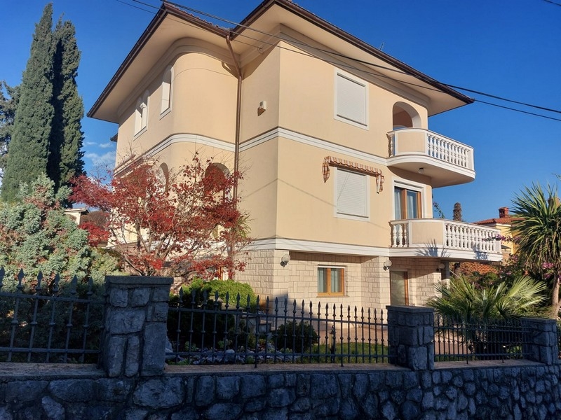 Mediterrane Villa kaufen in Kroatien - Panorama Scouting Immobilien.