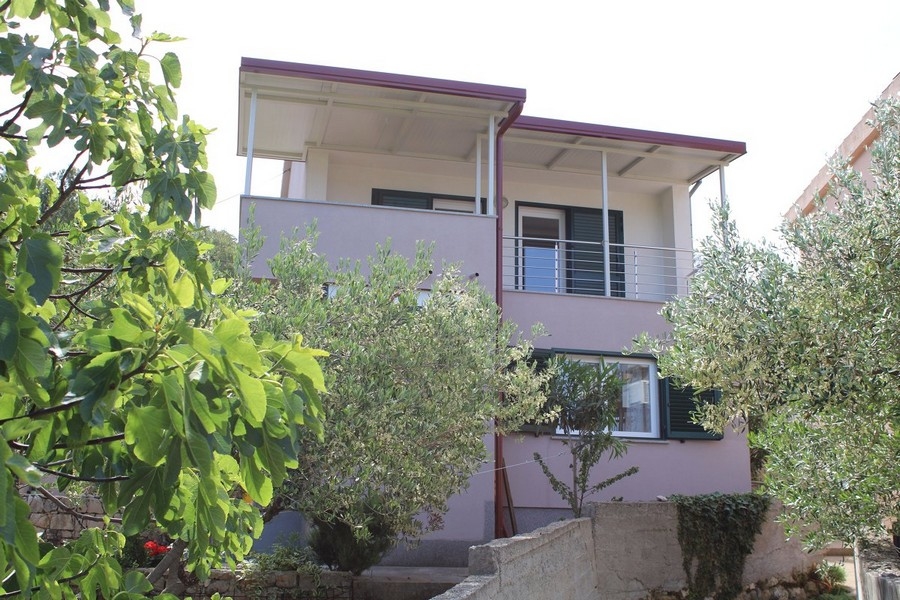 Vorderansicht des Hauses, Haus mit Meerblick, Insel Murter