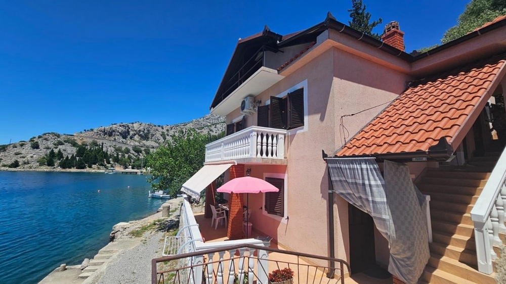 Familienhaus am Meer kaufen in Kroatien - Panorama Scouting H3031.