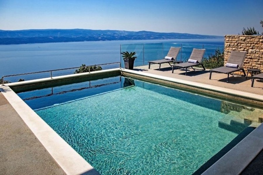 Luxuriöse Villa mit Pool und Meerblick in Omis, Kroatien kaufen - Panorama Scouting H3390.