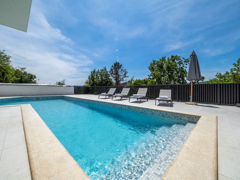 Villa mit Pool kaufen auf der Insel Krk in Kroatien - Panorama Scouting.