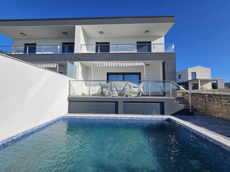 Immobilien in Istrien - mit Pool und Meerblick bei Panorama Scouting.