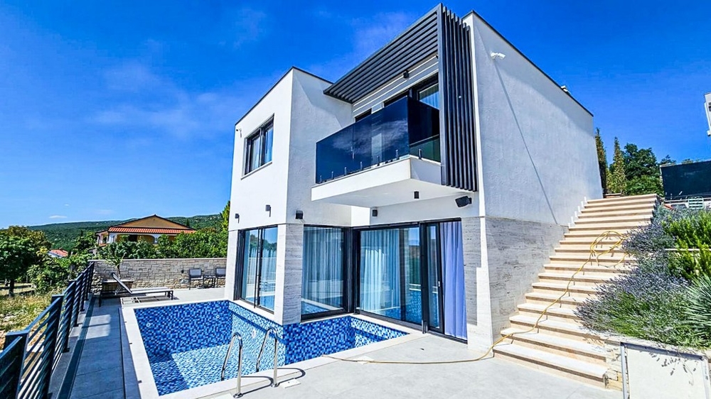 Moderne Villa bei Crikvenica in Kroatien kaufen - Panorama Scouting H3630.