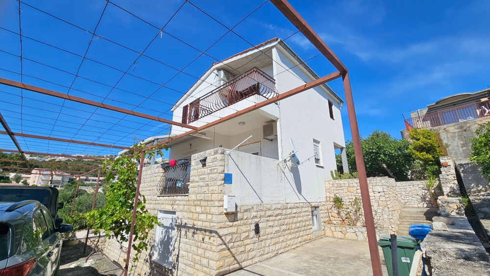 Haus in Rogoznica, Kroatien kaufen - Panorama Scouting.