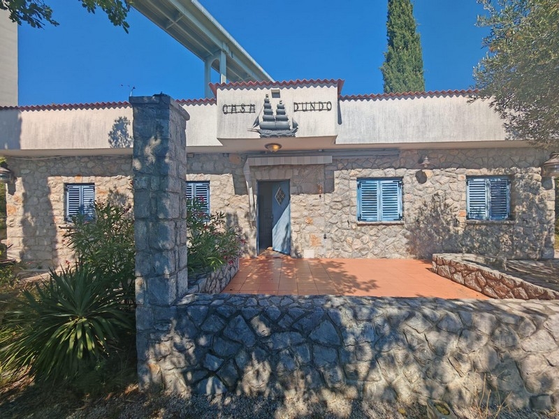 Mediterranes Steinhaus kaufen bei Crikvenica in Kroatien.