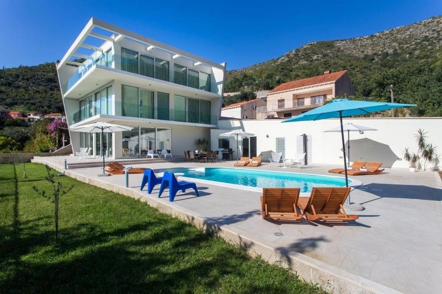 Moderne Villa mit Swimmingpool und Meerblick zum Kauf in Dubrovnik.