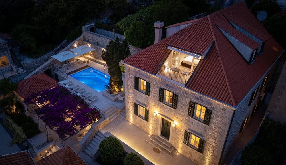 Historische Villa kaufen in Kroatien - Panorama Scouting H3754.