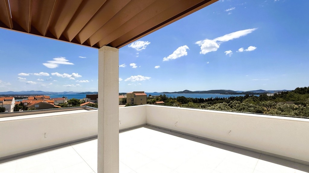 Dachterrasse mit Meerblick in Kroatien