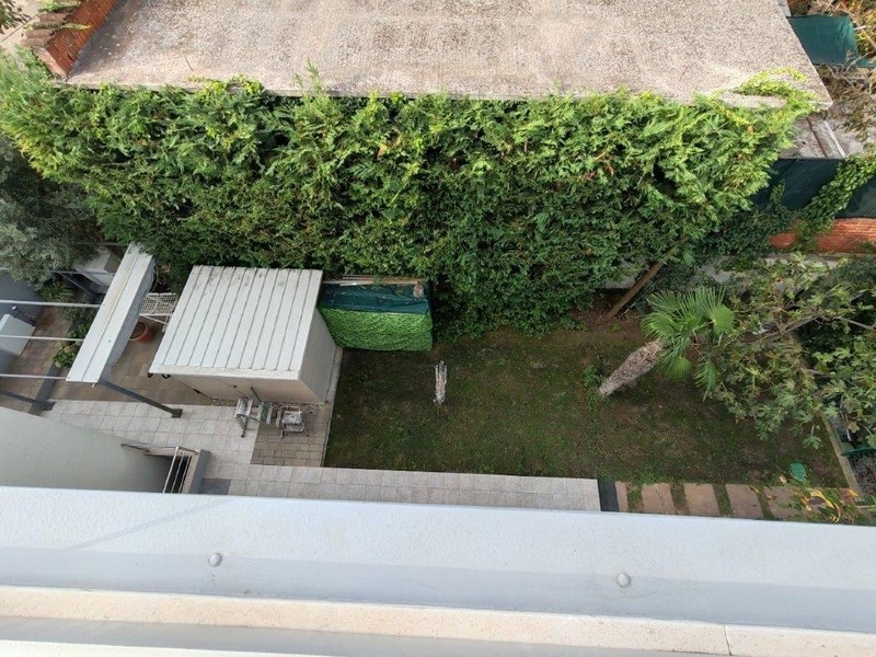 Gartenbereich hinter dem Haus