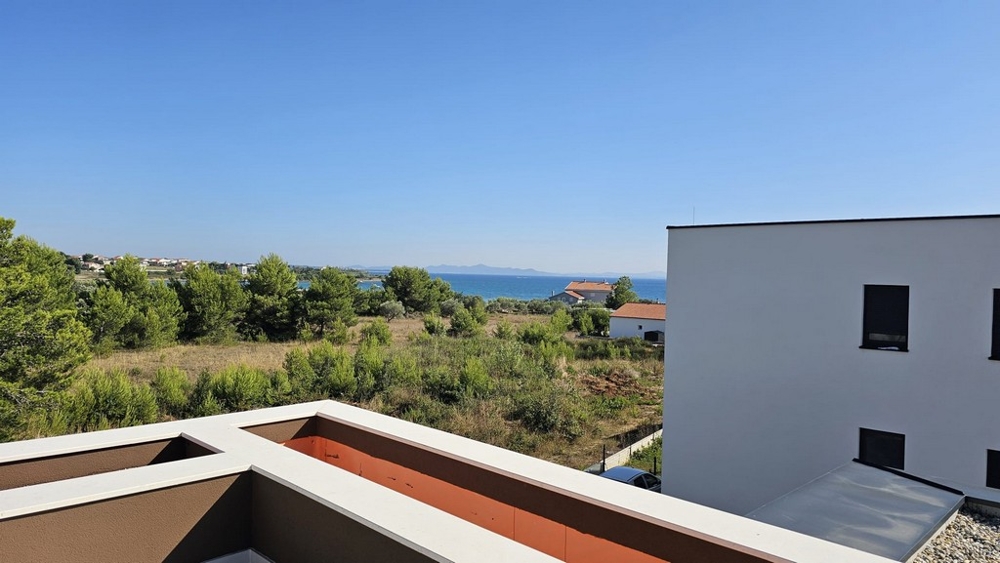 Terrasse mit Meerblick - Luxusimmobilie H3778 in Privlaka, Dalmatien.