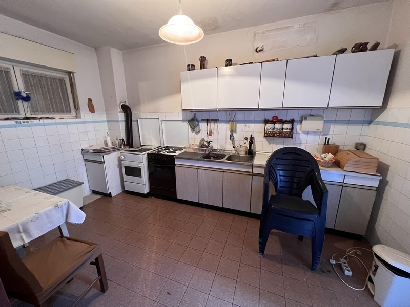 Wohnzimmer mit älterer Einrichtung