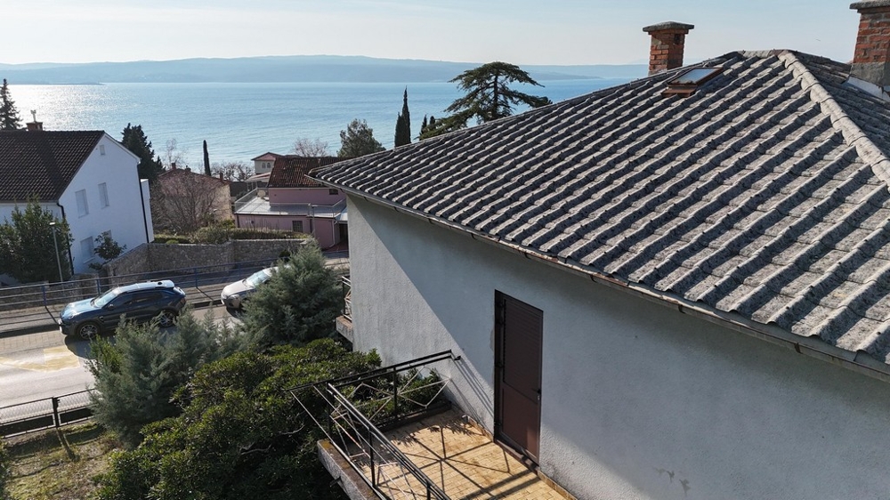 Meerblick des Hauses H3784 in Crikvenica, Kroatien.