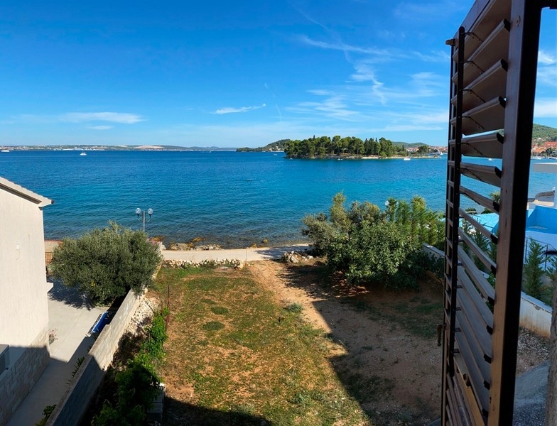 Panorama-Meerblick vom bestehenden Objekt H3787 auf Ugljan in Dalmatien.