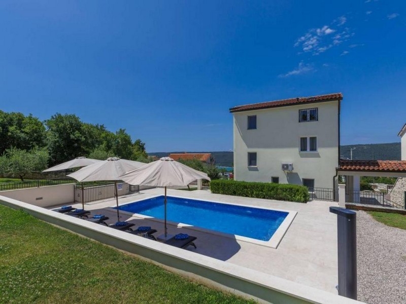 Haus mit Pool in Kroatien zum Verkauf - Immobilienmakler: Panorama Scouting.