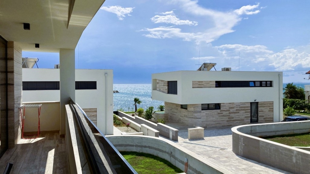 Meerblick vom Balkon der Villa H3846