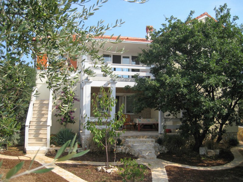 Mediterranes Haus mit Garten auf Insel Pag