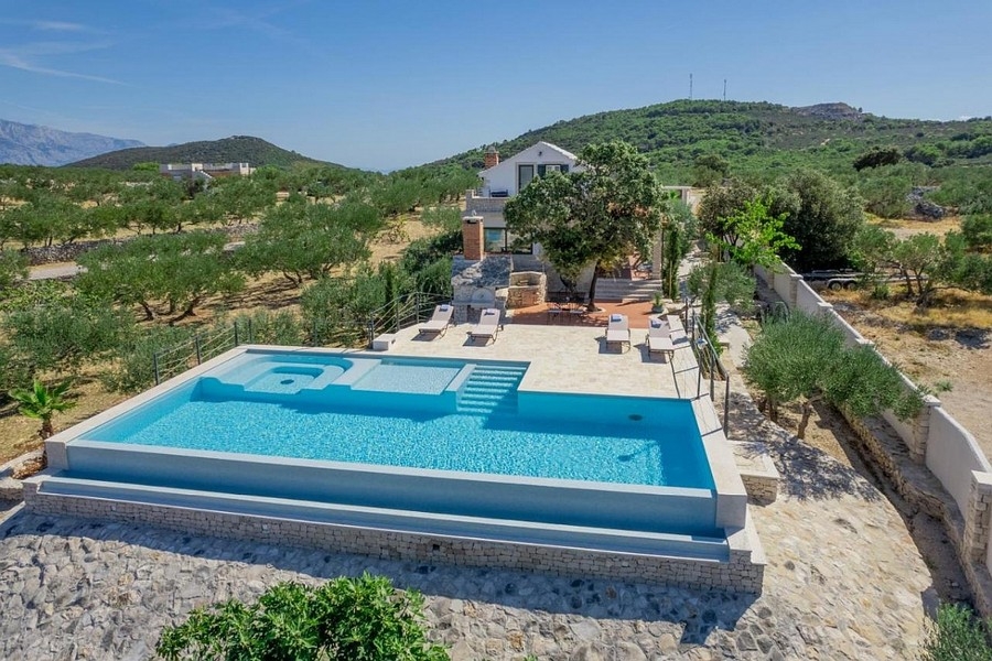 Steinhaus mit Swimmingpool kaufen in Kroatien - H3902.