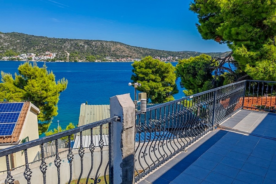 Meerblick der Immobilie H3877 in Rogoznica.