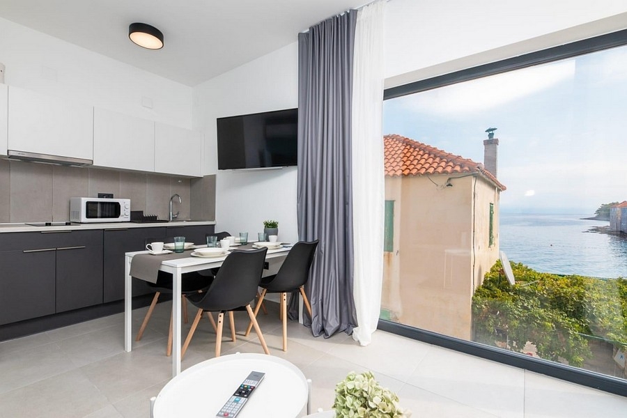 Balkon mit Blick auf das Meer