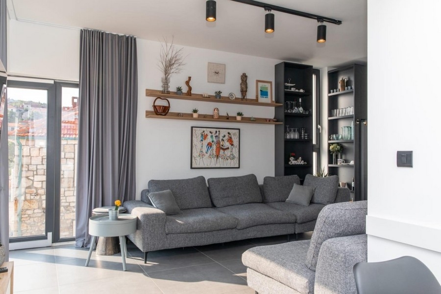 Wohnbereich eines Apartments.