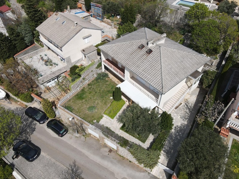 Haus Kroatien Doppelhaushälfte Luftaufnahme Garten Grundstück