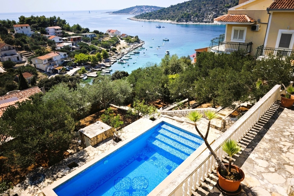 Haus zum Verkauf bei Rogoznica.