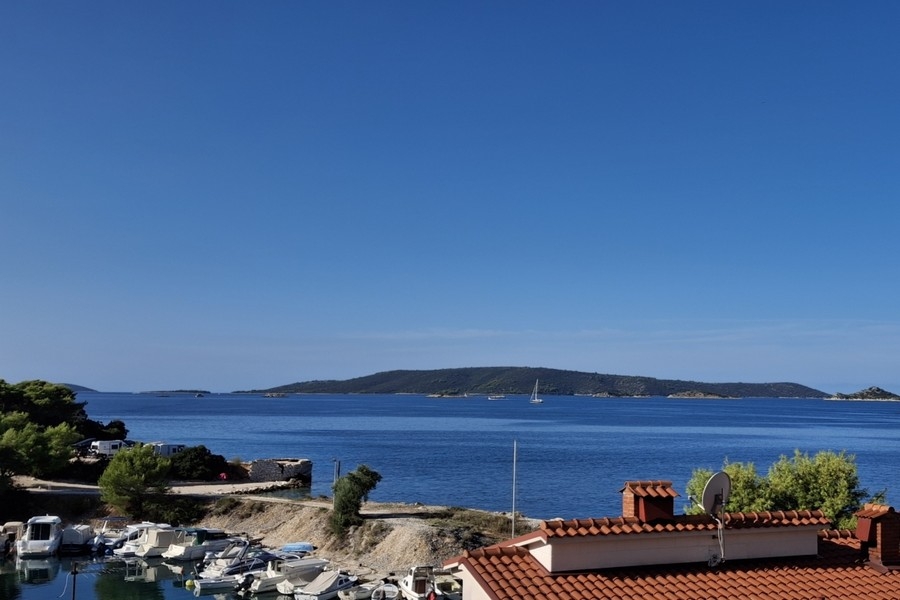 Meerblick des Hauses H3934 auf Ciovo in Kroatien.
