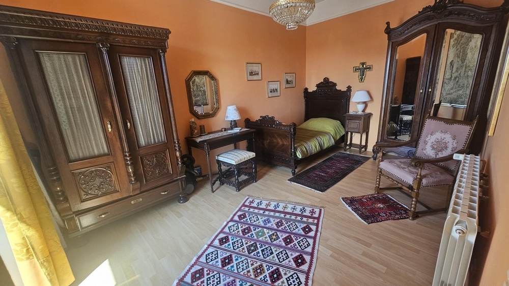 Traditionell eingerichtetes Schlafzimmer