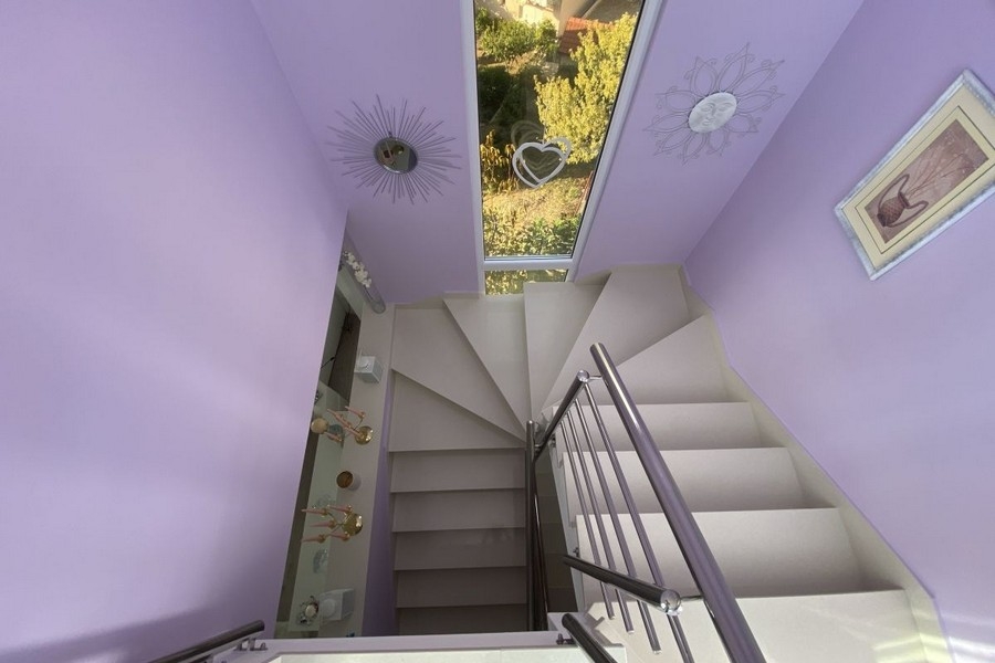 Treppenhaus mit modernem Design