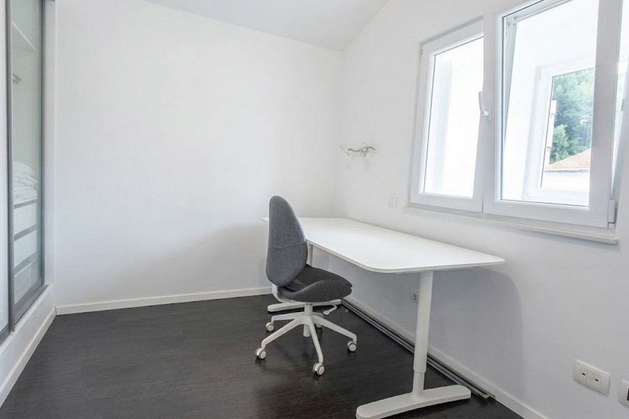 Helles Arbeitszimmer im Haus in Split