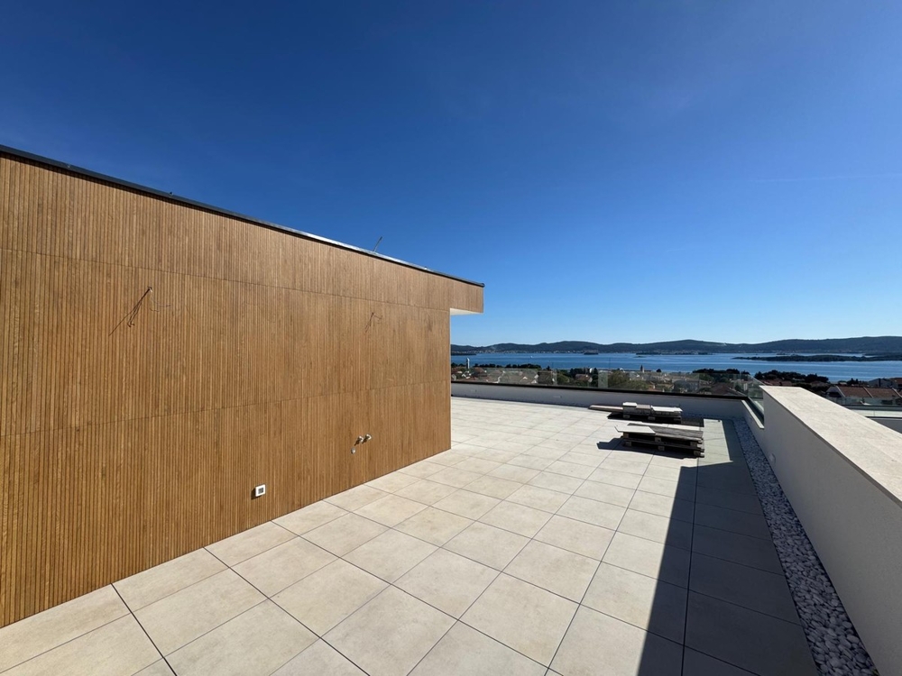 Dachterrasse mit Meerblick in Kroatien