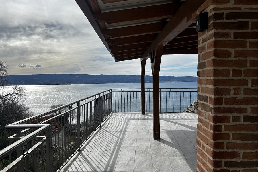 Terrasse mit Meerblick