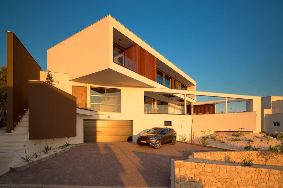 Moderne Luxusvilla mit Garage in Primosten Kroatien