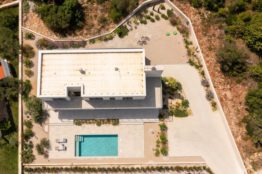 Villa mit Pool und mediterranem Garten