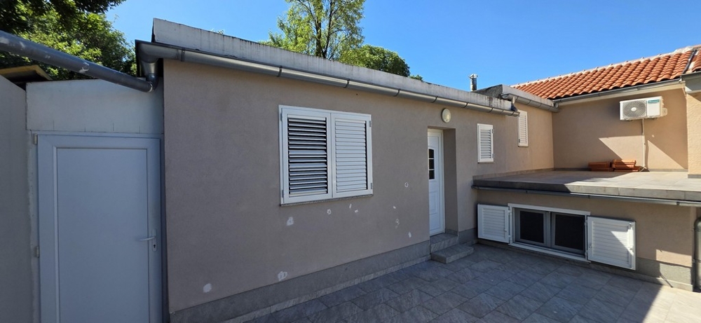 Außenansicht des Hauses in Dramalj