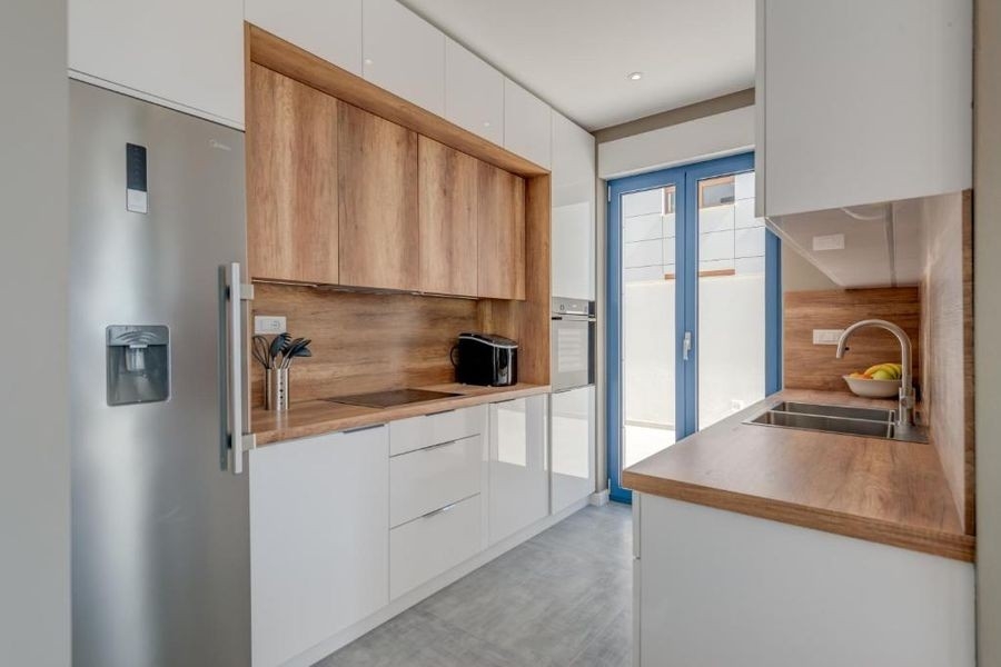 Moderne Küche der Villa