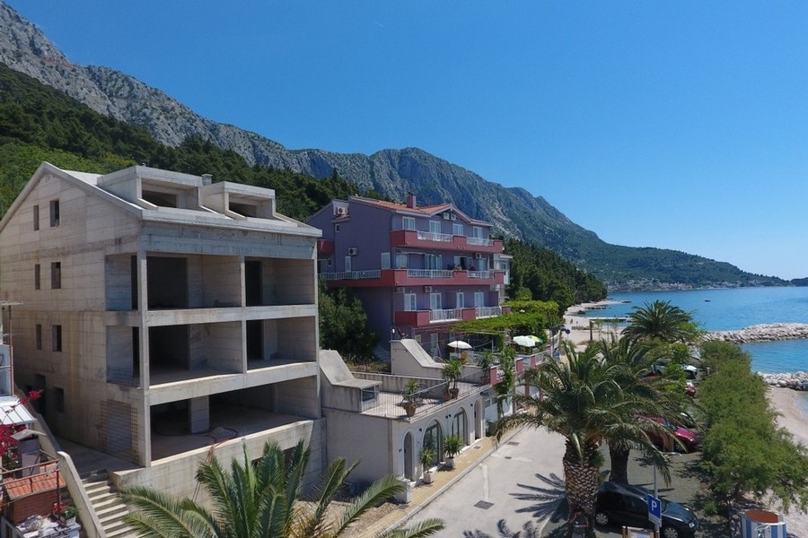 Apartmenthaus in erster Reihe zum Meer in Makarska Kroatien