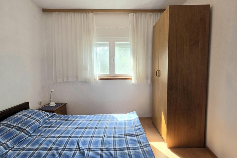 Schlafzimmer mit Doppelbett