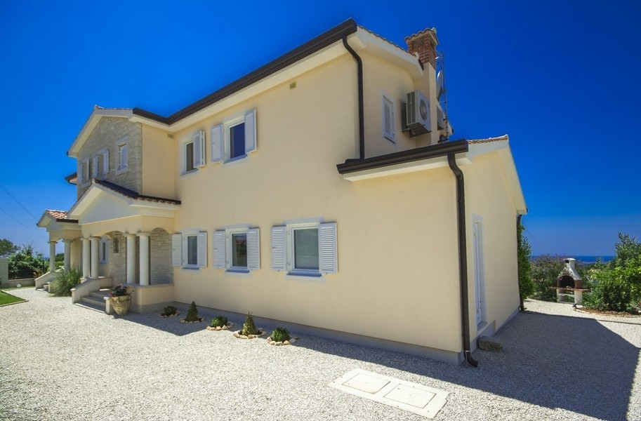 Außenansicht der Villa bei Porec in Istrien