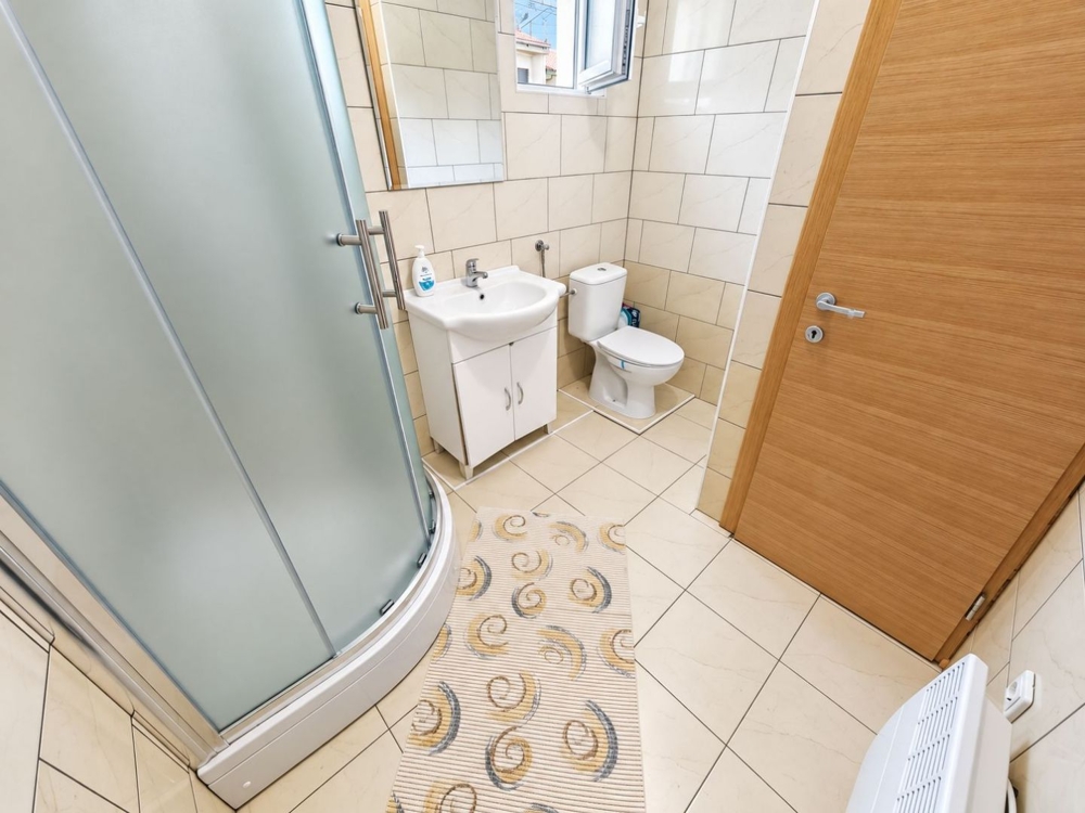 Badezimmer mit Dusche