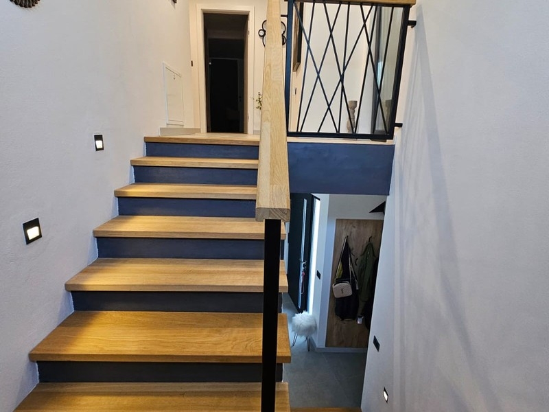 Innentreppe ins Obergeschoss
