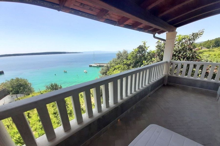 Haus in erster Reihe am Meer auf der Insel Hvar, Terrasse mit Meerblick