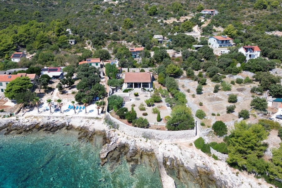Anwesen mit zwei Villen am Meer, Insel Drvenik