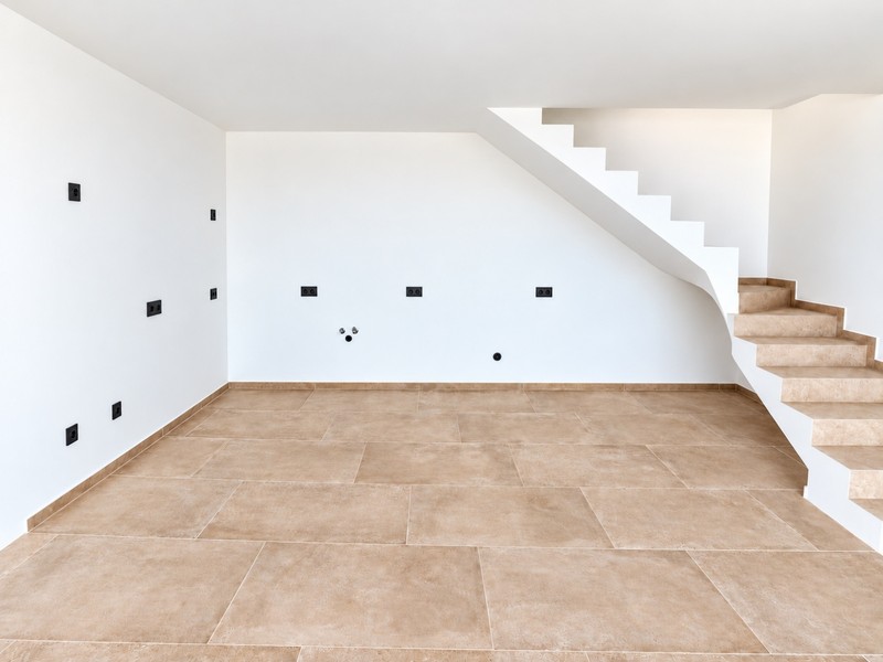 Raum im Erdgeschoss mit Treppe