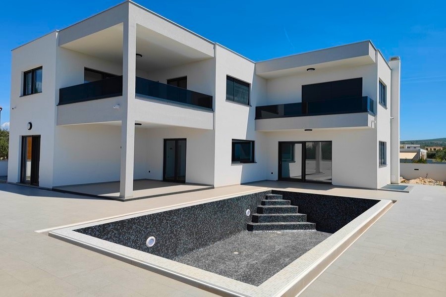Neue Villa mit Pool in Primosten