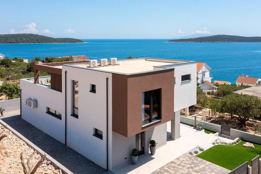 Villa mit Meerblick in Rogoznica